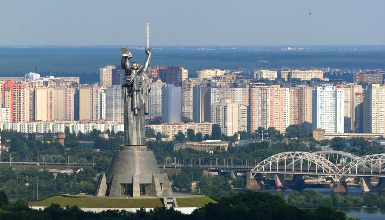 motherland-statue-Ukraine
